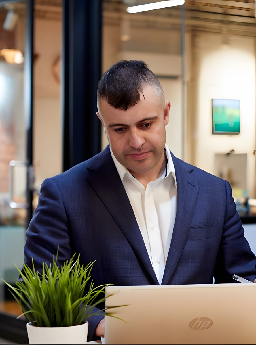 Andy Merritt, founder of SEO Soar, at work